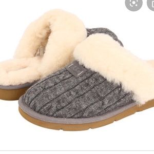 UGG Shoes - UGG grey knit slippers UGG Shoes - UGG grey knit slippers